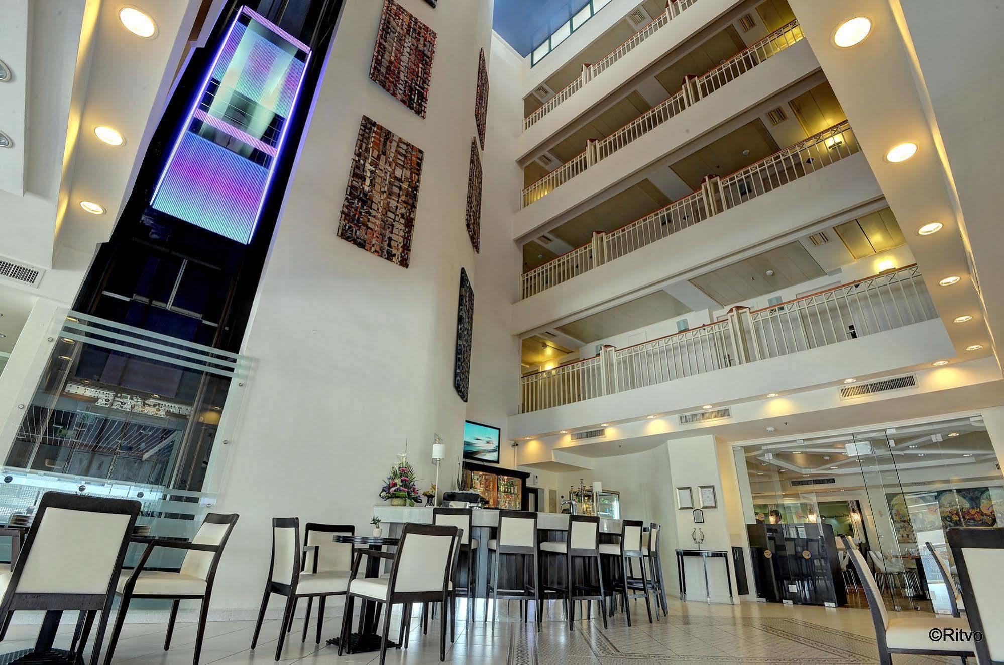 Brown Hotel 4*